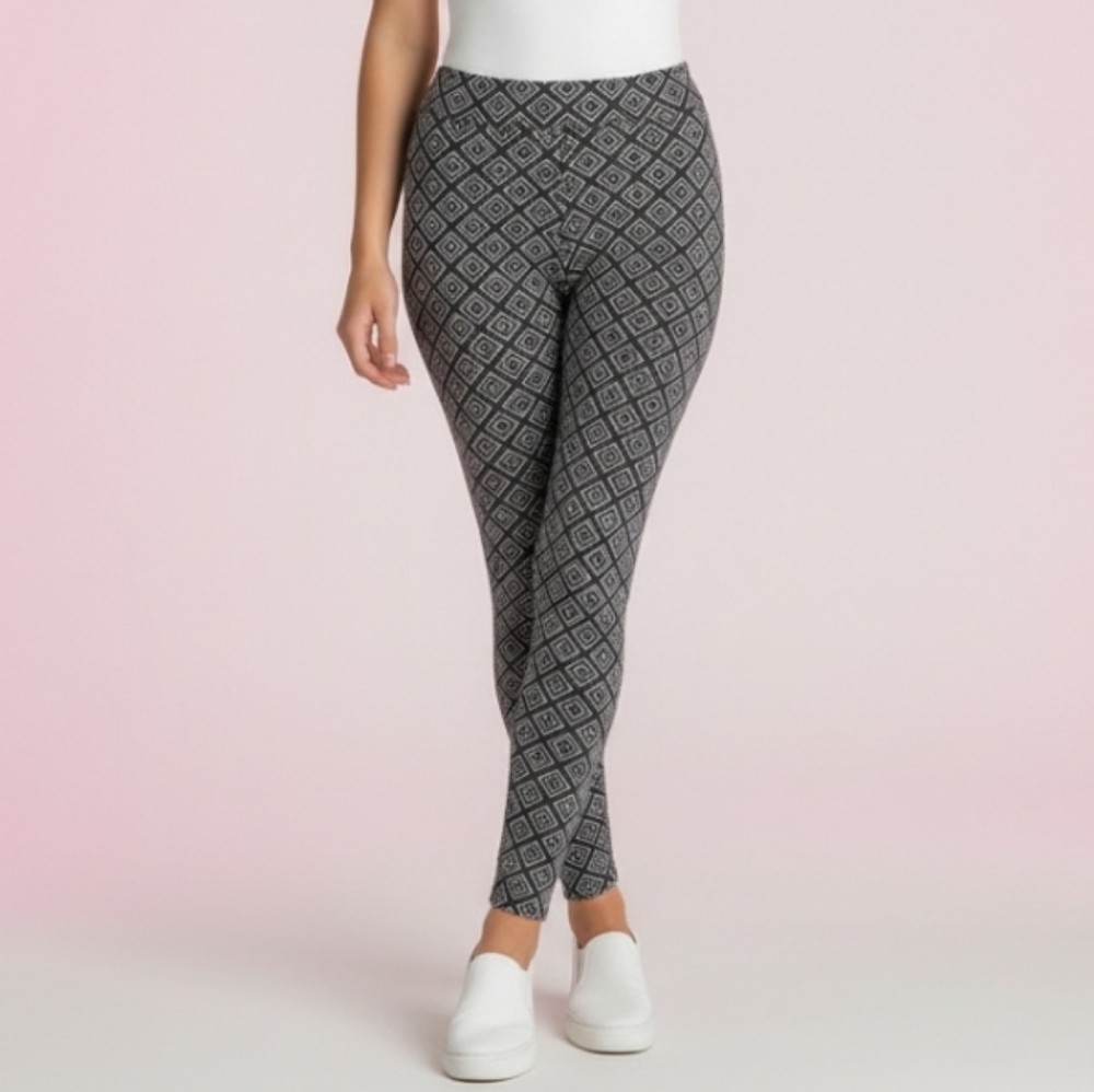 Victoria's Secret Pink Yoga Leggings Aztec Design Black & White Size Large